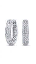 Huggies Moissanite