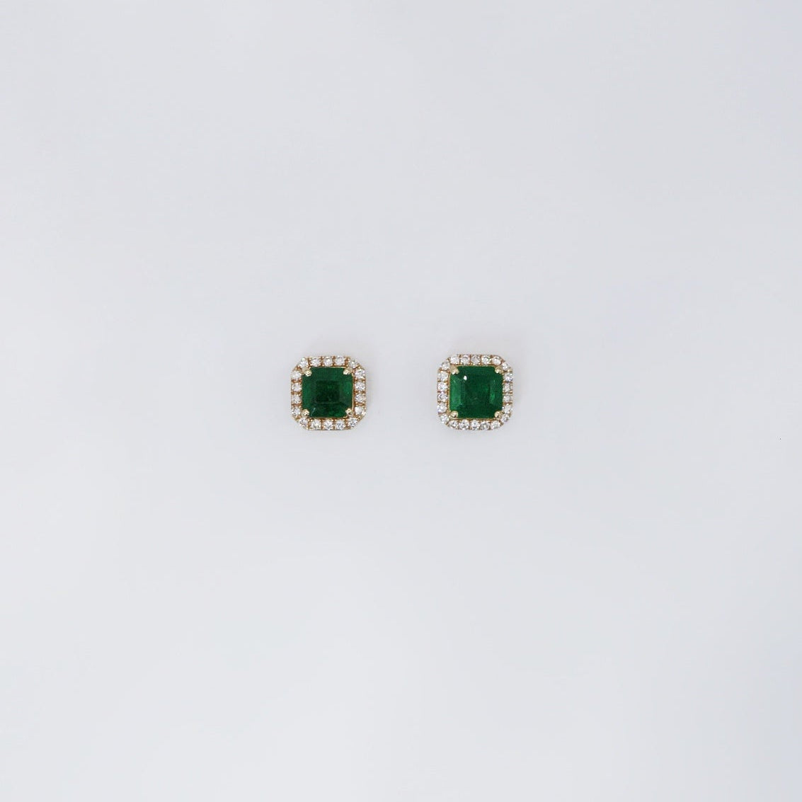 Emerald Studs with Diamond